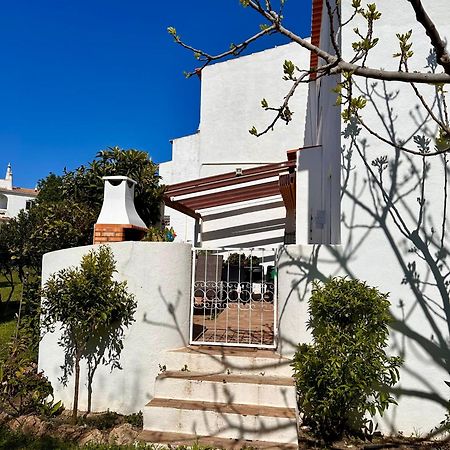 Castelo Da Esperanca Na Vila Sra Da Rocha Porches  Esterno foto