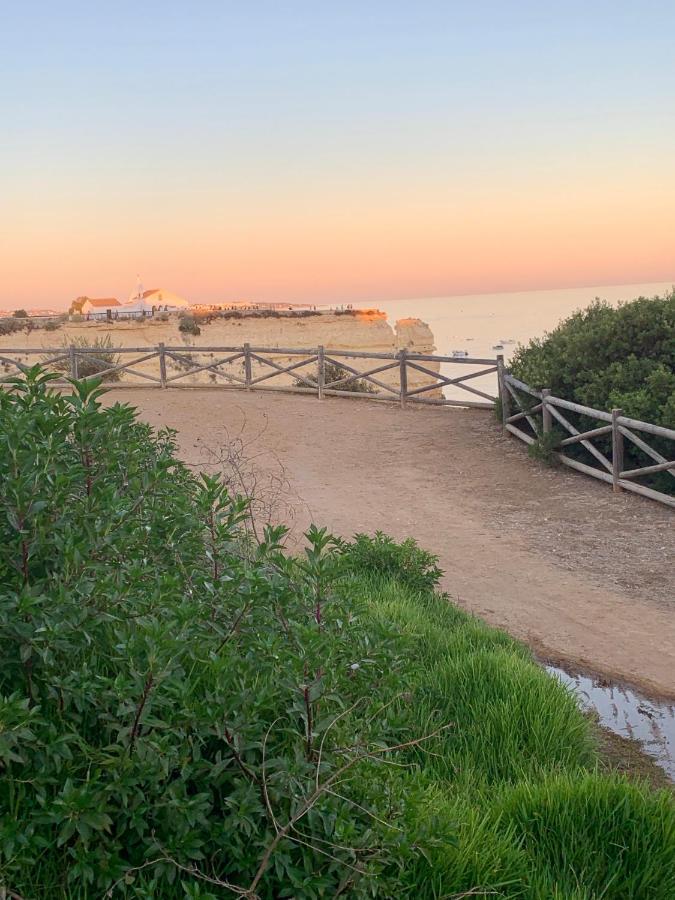 Castelo Da Esperanca Na Vila Sra Da Rocha Porches  Esterno foto