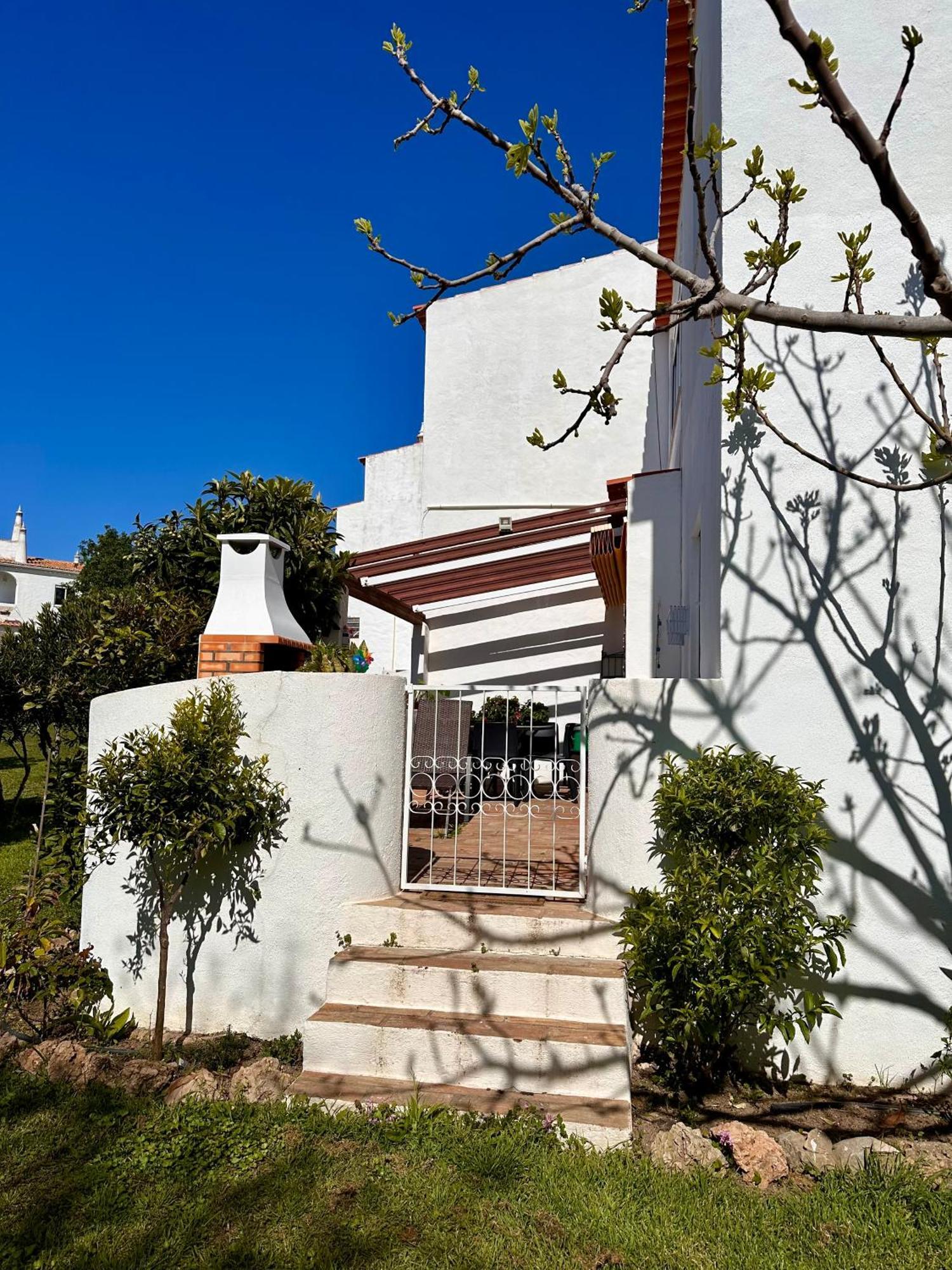 Castelo Da Esperanca Na Vila Sra Da Rocha Porches  Esterno foto